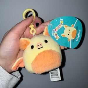 Meghan the Bat Squishmallow Clip